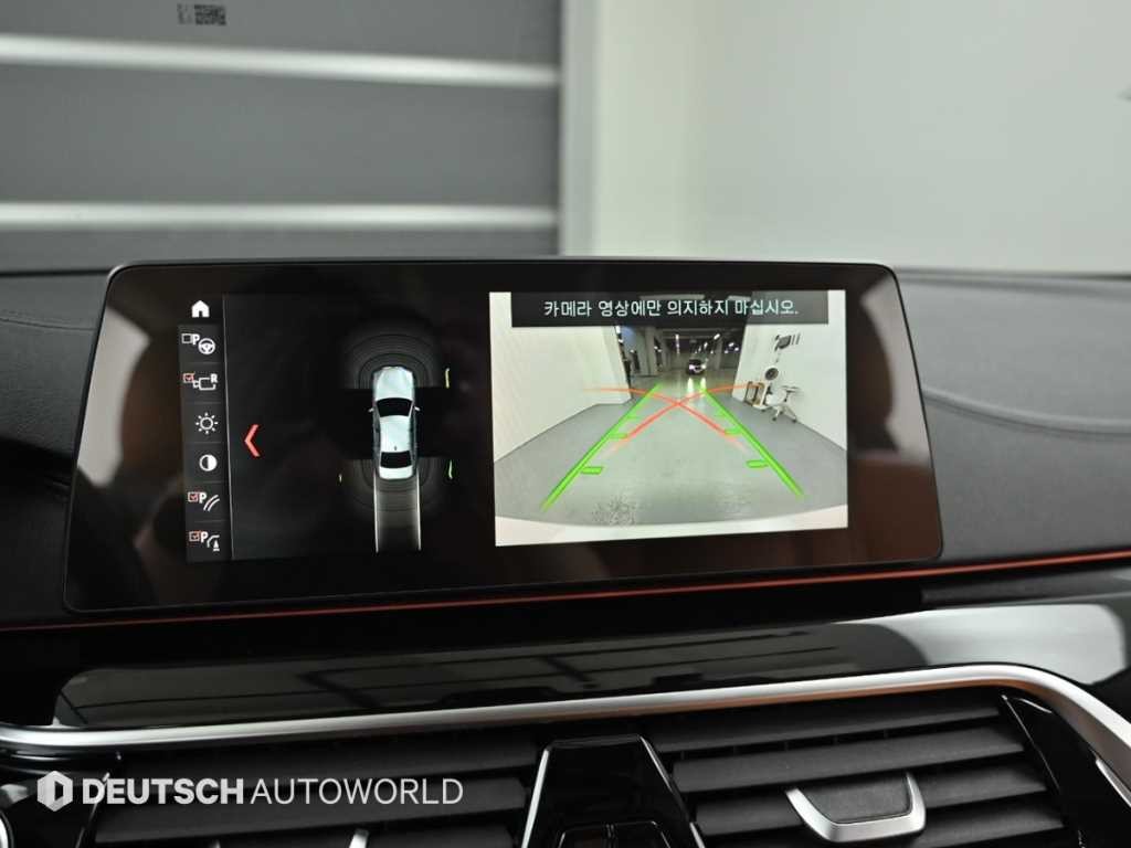 BMW 5시리즈 5시리즈 (G30) 520d 럭셔리 스페셜 에디션 이미지 15