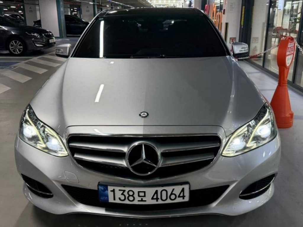 벤츠 E 클래스 E-클래스 W212 E300 아방가르드 이미지 1