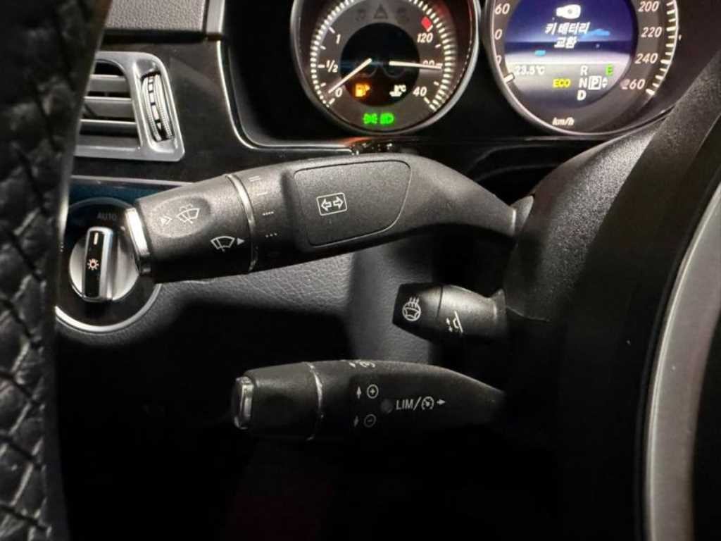 벤츠 E 클래스 E-클래스 W212 E300 아방가르드 이미지 14