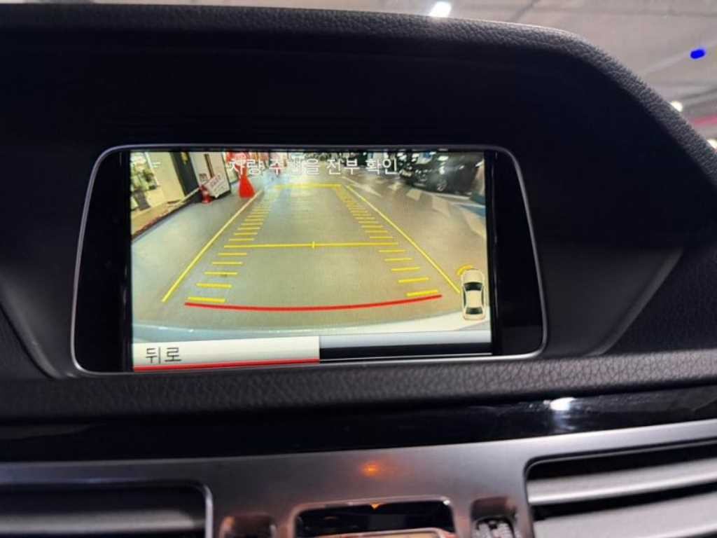 벤츠 E 클래스 E-클래스 W212 E300 아방가르드 이미지 16