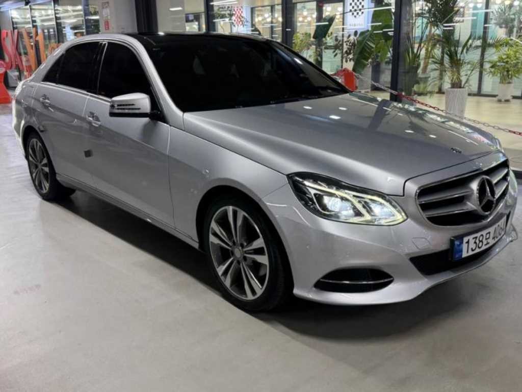 벤츠 E 클래스 E-클래스 W212 E300 아방가르드 이미지 2