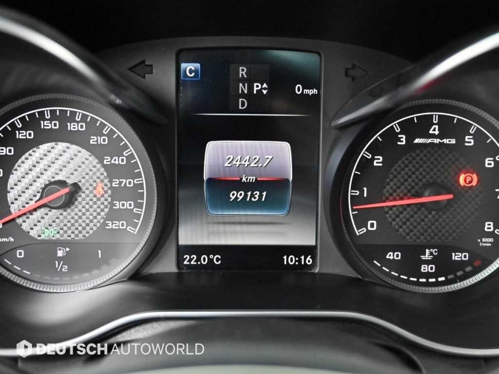 벤츠 C 클래스 C클래스 W205 C63 AMG 이미지 8