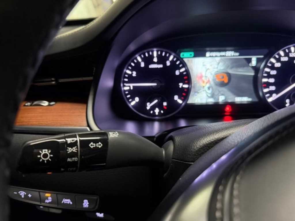 기아 K9 더 K9 3.8 GDI AWD 플래티넘Ⅱ 이미지 9
