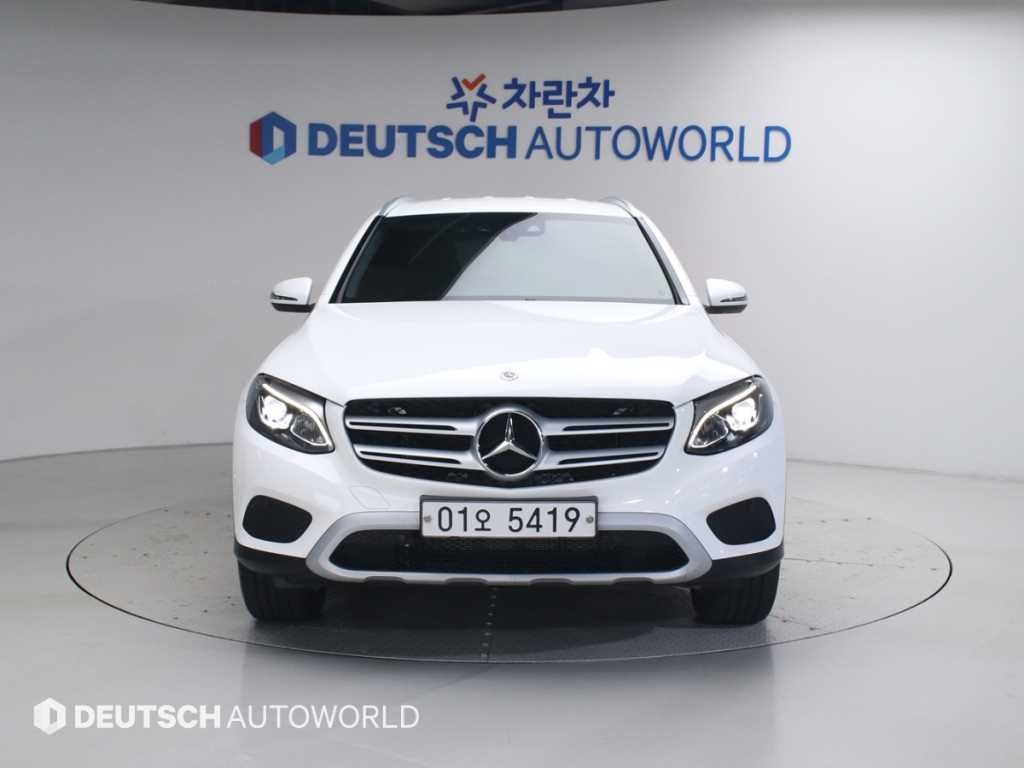 벤츠 GLC 클래스 GLC클래스 X253 GLC 350 e 4MATIC 이미지 3