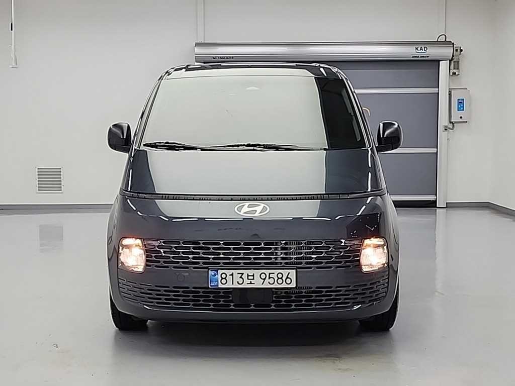 현대 스타리아 2WD 디젤 카고 스마트 3인승 이미지 2