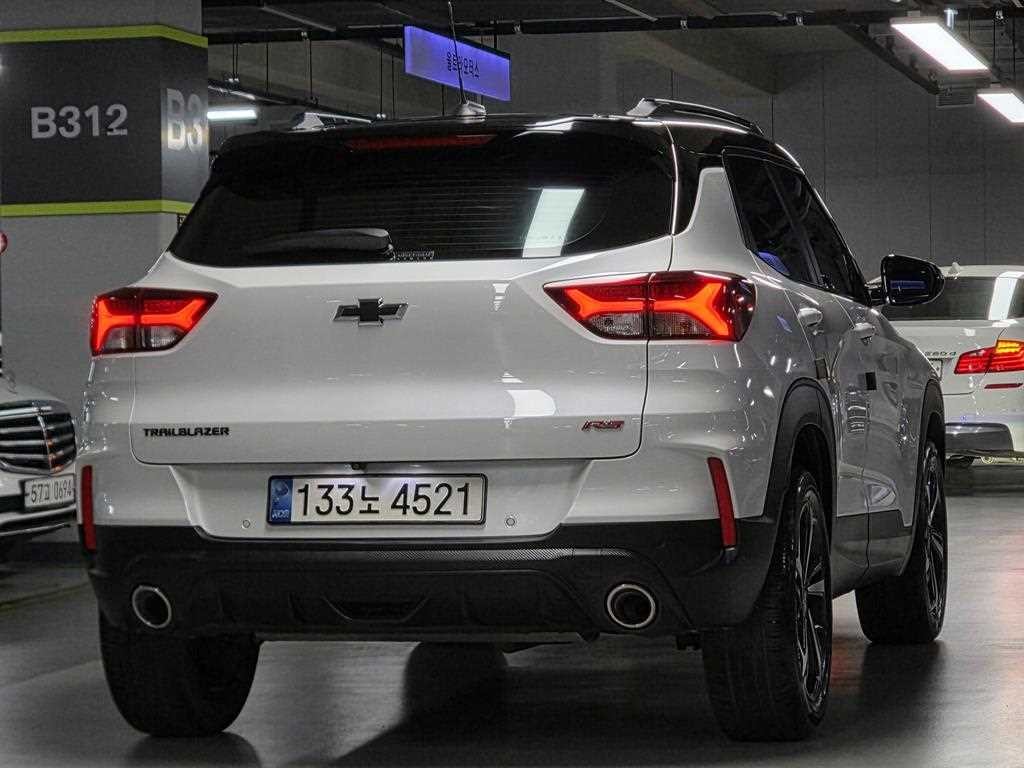 쉐보레 트레일블레이저 2WD 1.3 터보 가솔린 RS 이미지 2