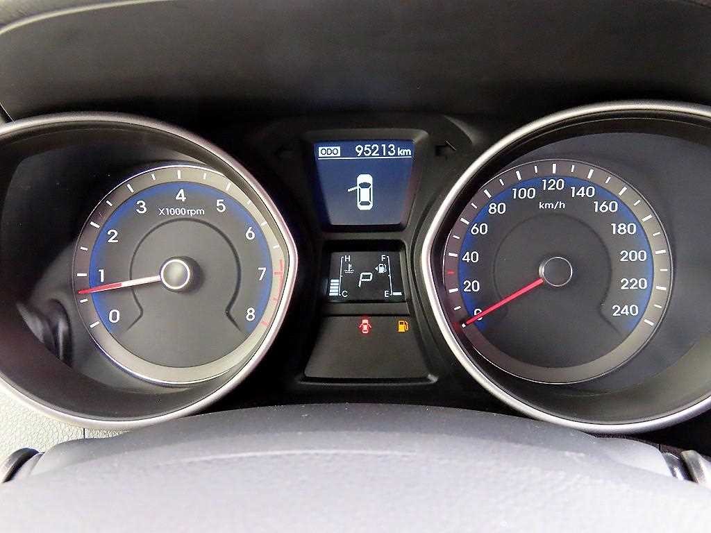 현대 i30 더 뉴 i30 2.0 GDI PYL 이미지 9