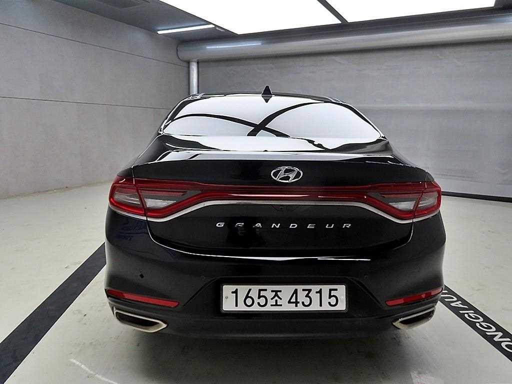 현대 그랜저 그랜저 IG 2.4 GDI 프리미엄 기본형 이미지 3