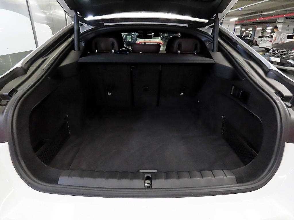 BMW i4 eDrive 40 M 스포츠 프로 이미지 17