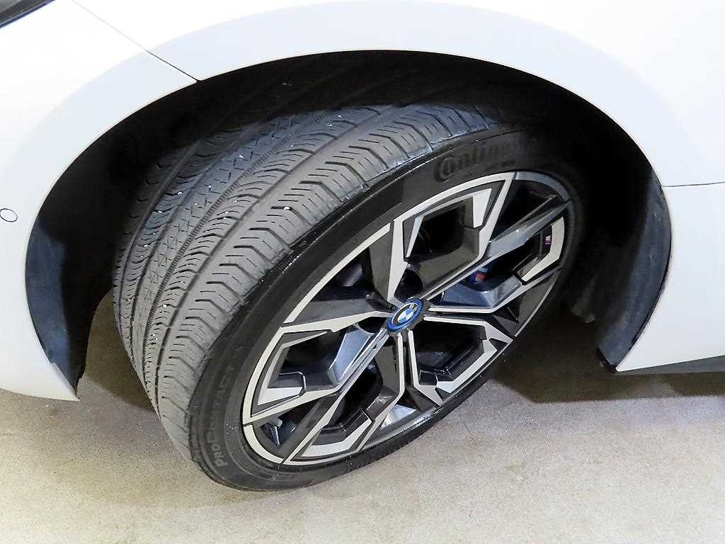 BMW i4 eDrive 40 M 스포츠 프로 이미지 20