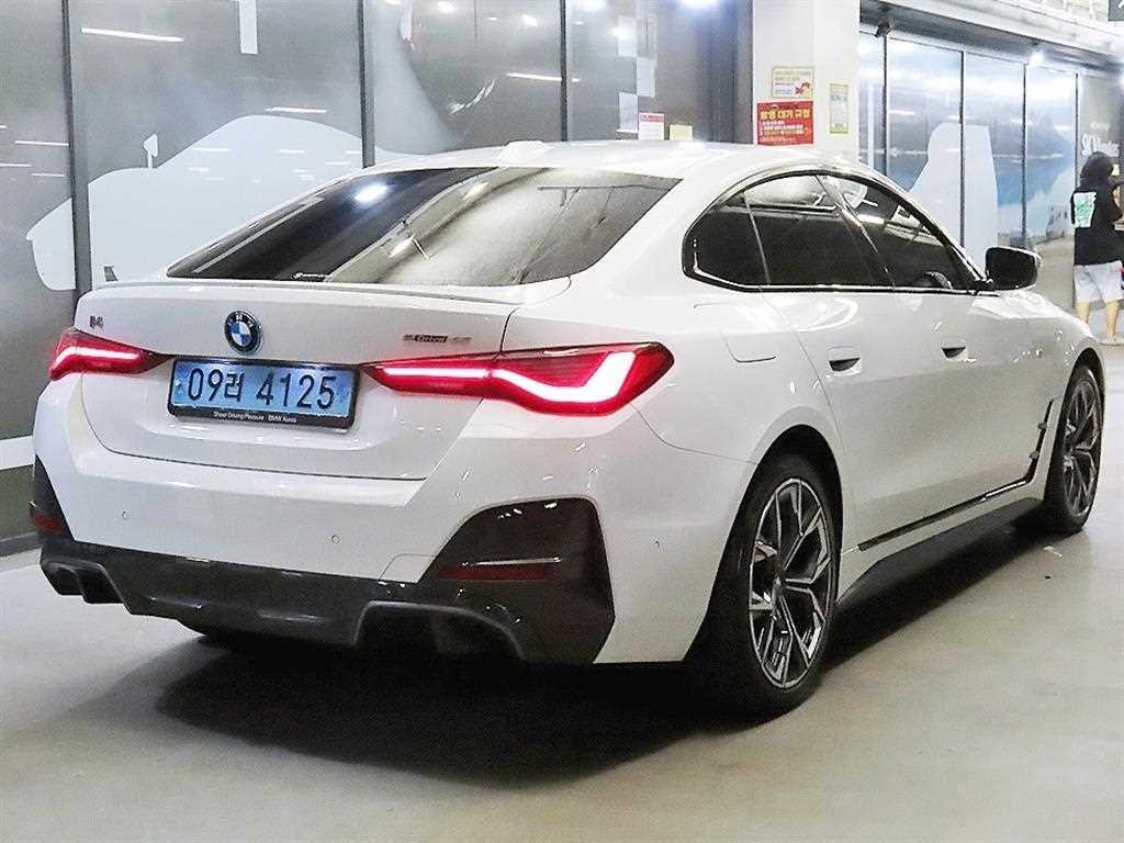 BMW i4 eDrive 40 M 스포츠 프로 이미지 4