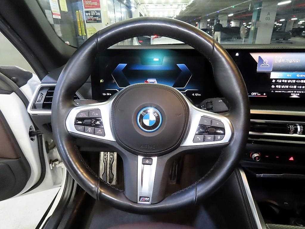 BMW i4 eDrive 40 M 스포츠 프로 이미지 8