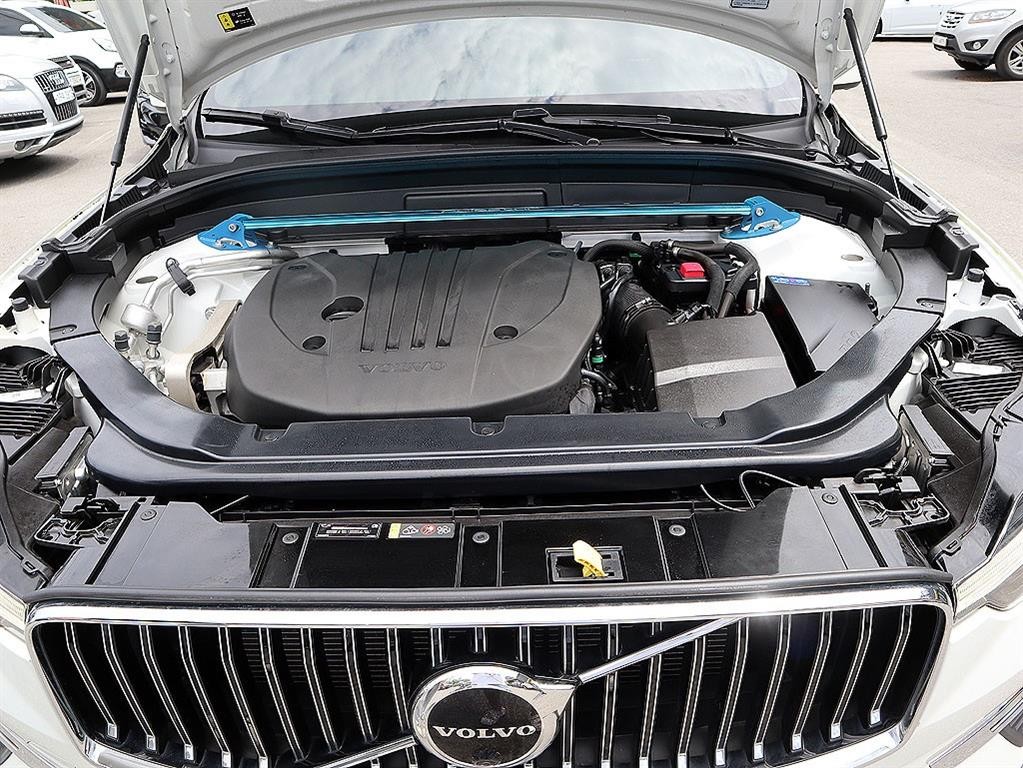 볼보 XC60 XC60(2세대) B6 AWD 얼티메이트 브라이트 이미지 19