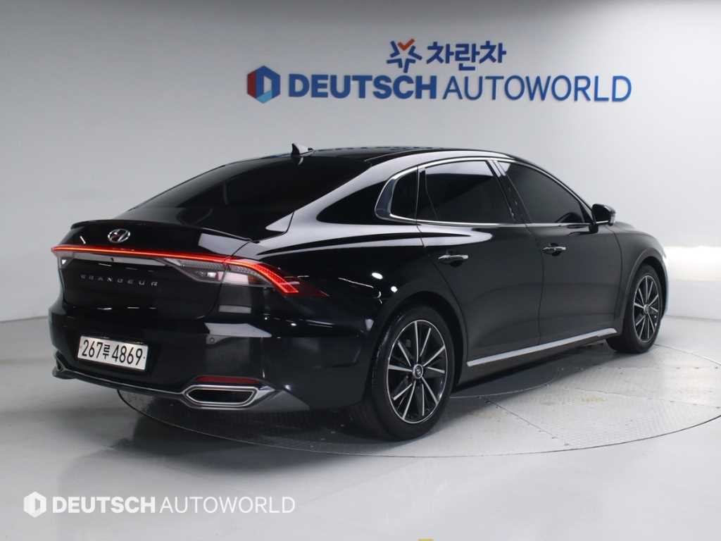 현대 그랜저 더 뉴 그랜저 IG 3.3 르블랑 이미지 2