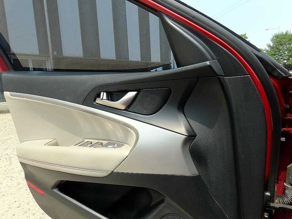 제네시스 G70 2.0T AWD 어드밴스드 이미지 11