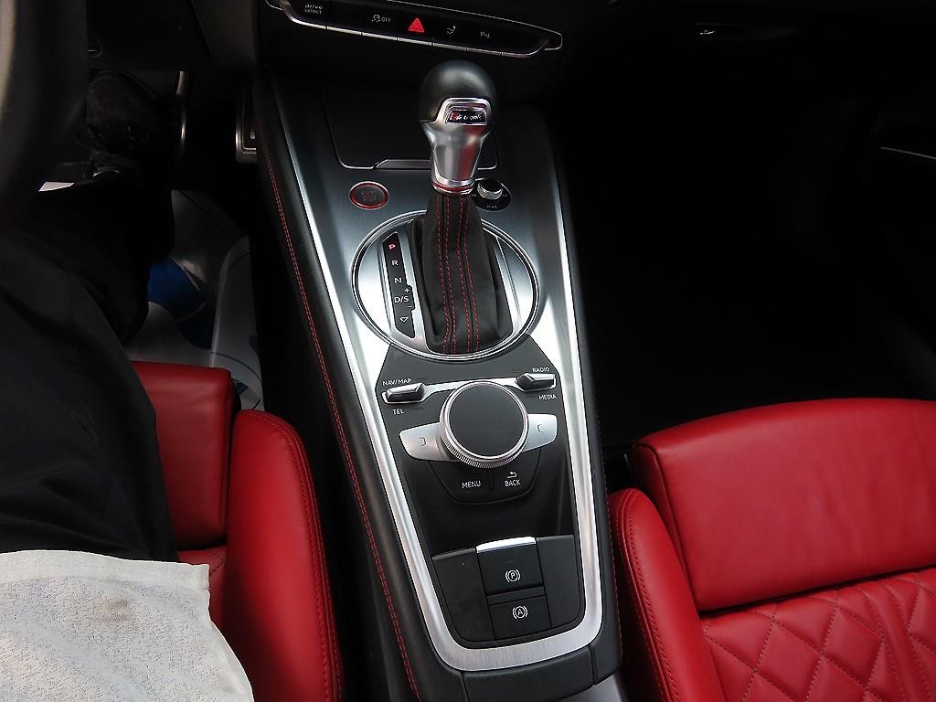 아우디 TTS TTS (8S) 2.0 TFSI 콰트로 쿠페 이미지 10