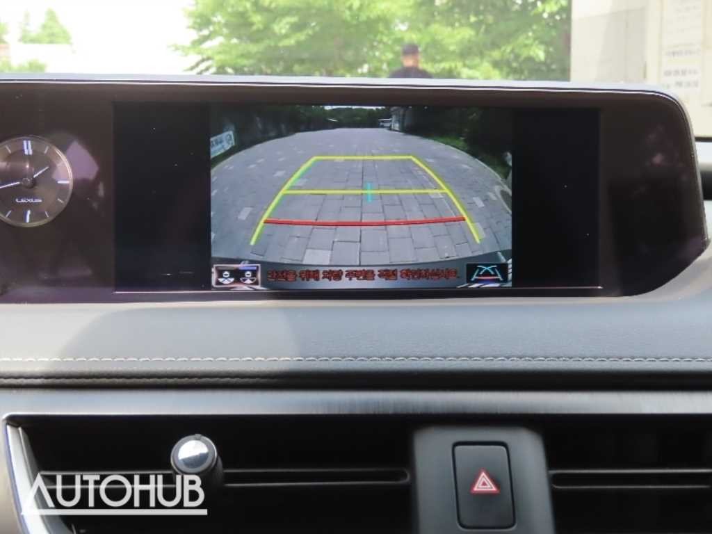 렉서스 UX UX 250h 2.0 AWD 이미지 10
