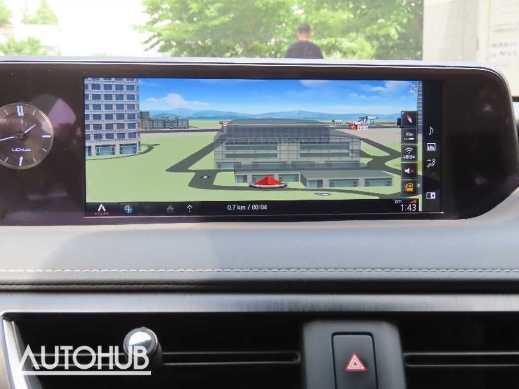렉서스 UX UX 250h 2.0 AWD 이미지 9