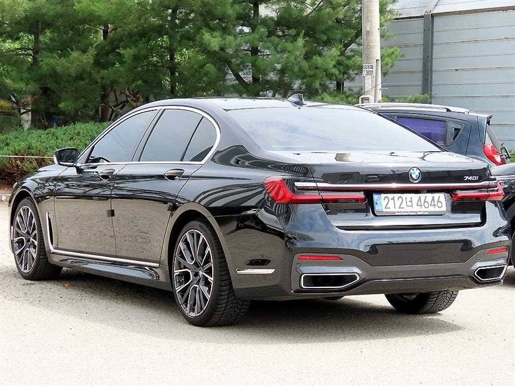 BMW 7시리즈 7시리즈 (G11) 740I M 스포츠 패키지 이미지 3
