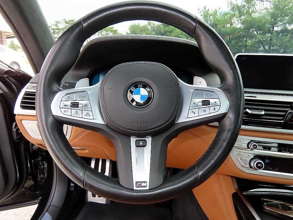 BMW 7시리즈 7시리즈 (G11) 740I M 스포츠 패키지 이미지 8