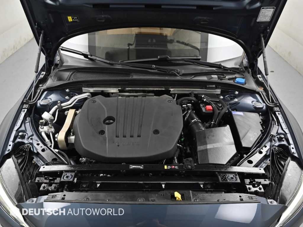 볼보 V60 V60 크로스 컨트리 2세대 2.0 B5 얼티메이트 AWD 이미지 6