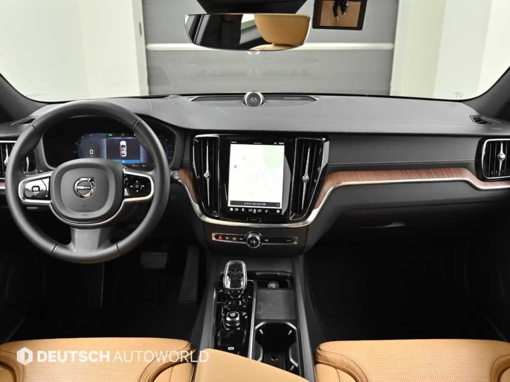 볼보 V60 V60 크로스 컨트리 2세대 2.0 B5 얼티메이트 AWD 이미지 7