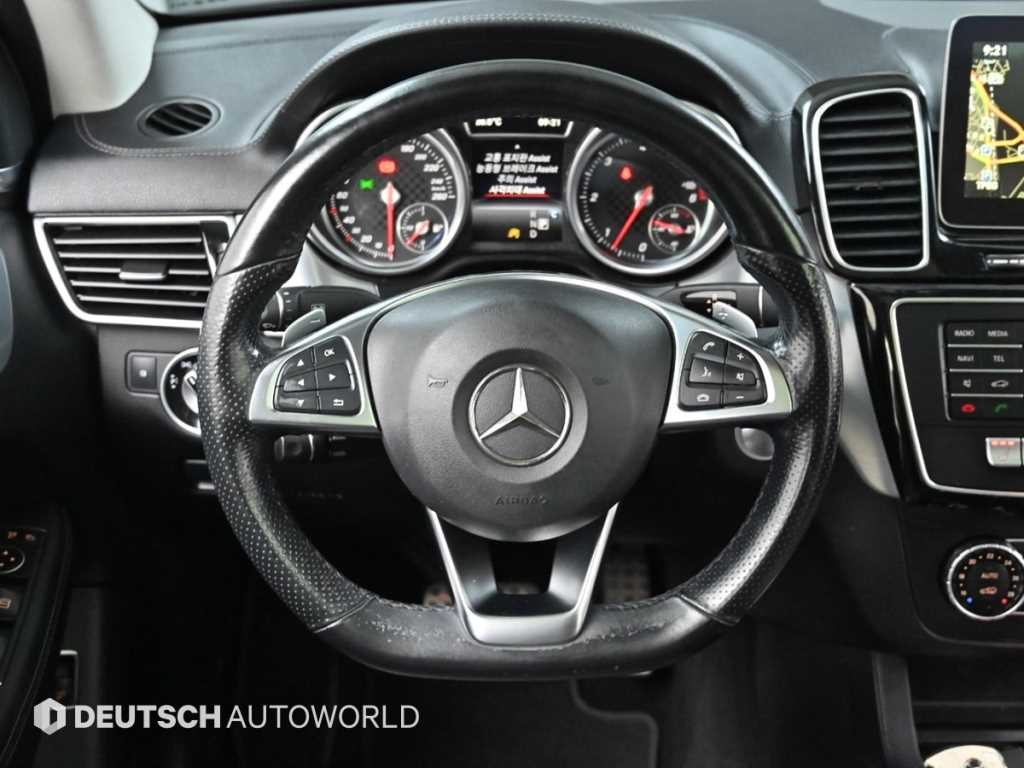 벤츠 GLE 클래스 GLE 클래스 W166 GLE 350 d 4MATIC 쿠페 이미지 13