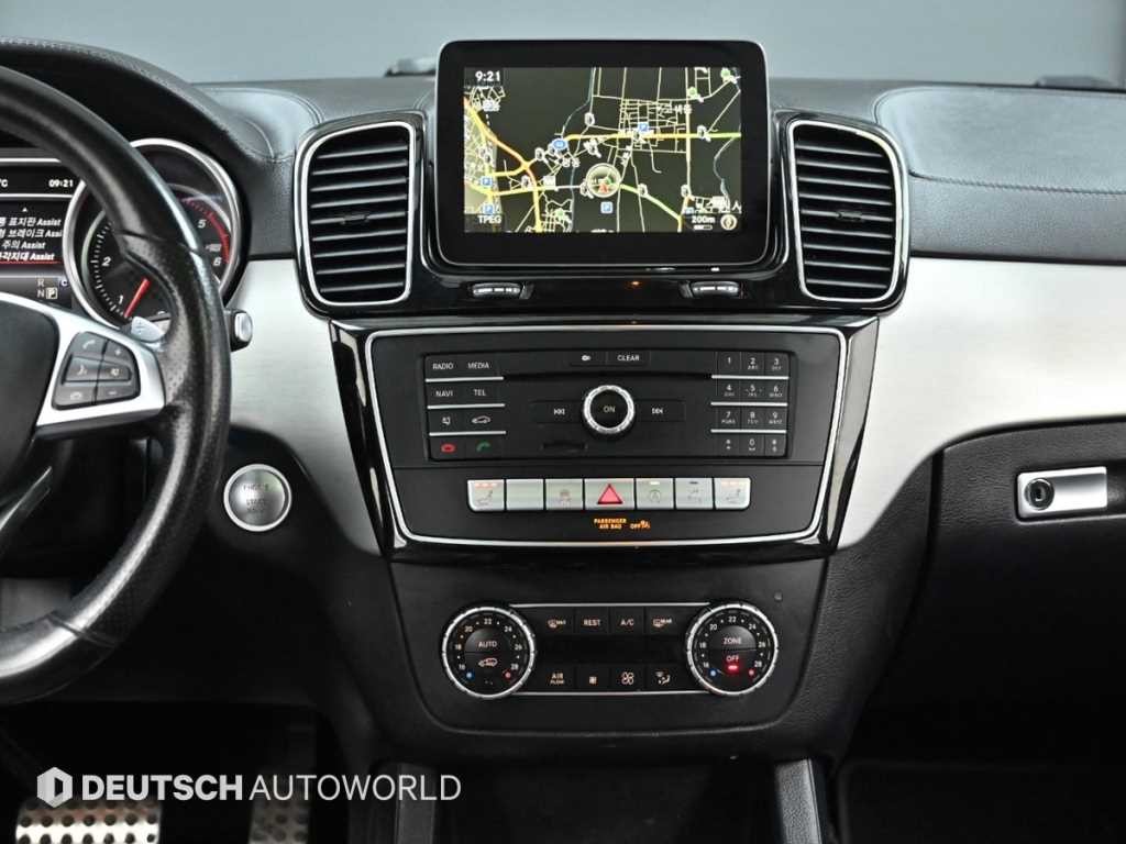 벤츠 GLE 클래스 GLE 클래스 W166 GLE 350 d 4MATIC 쿠페 이미지 14