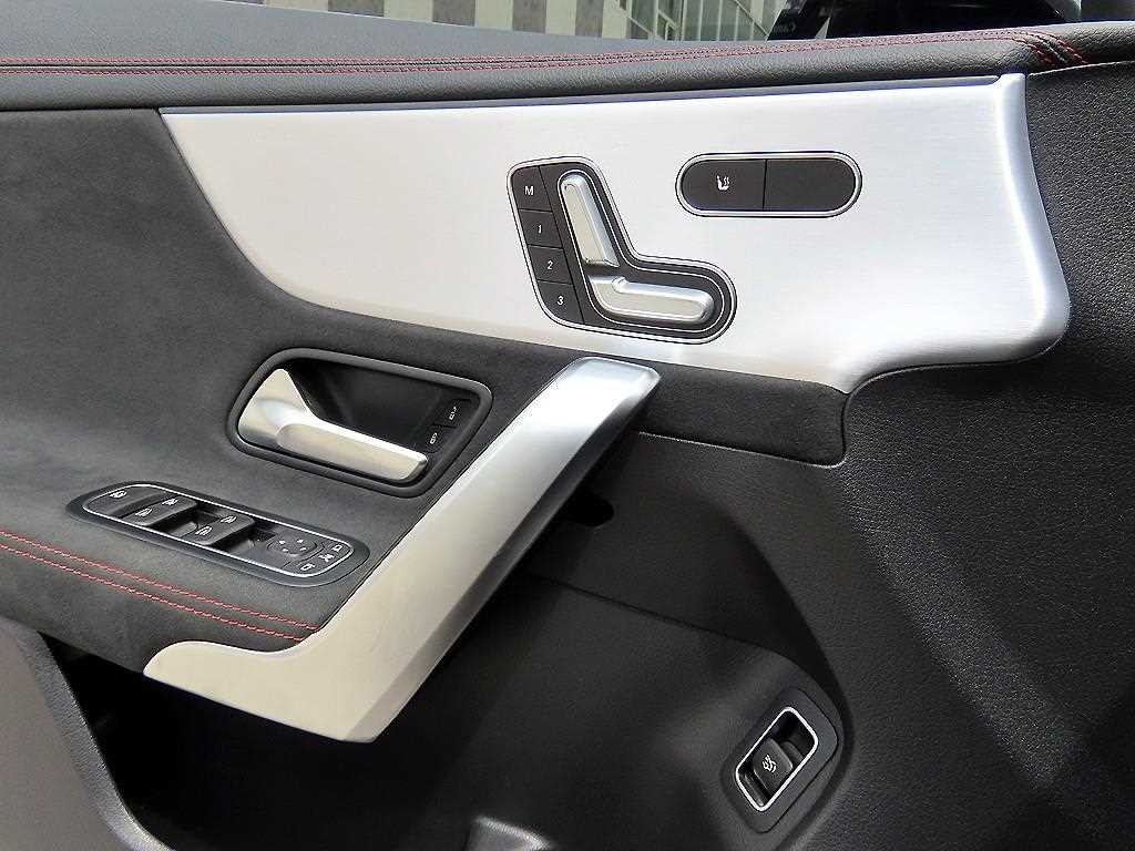 벤츠 CLA 클래스 CLA클래스 C118 CLA 250 4MATIC 이미지 12