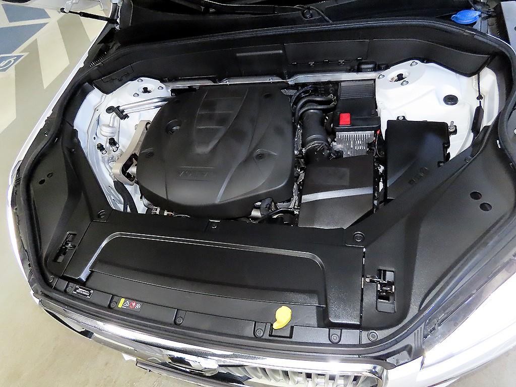 볼보 XC90 XC90 2세대 2.0 D5 AWD 인스크립션 이미지 19
