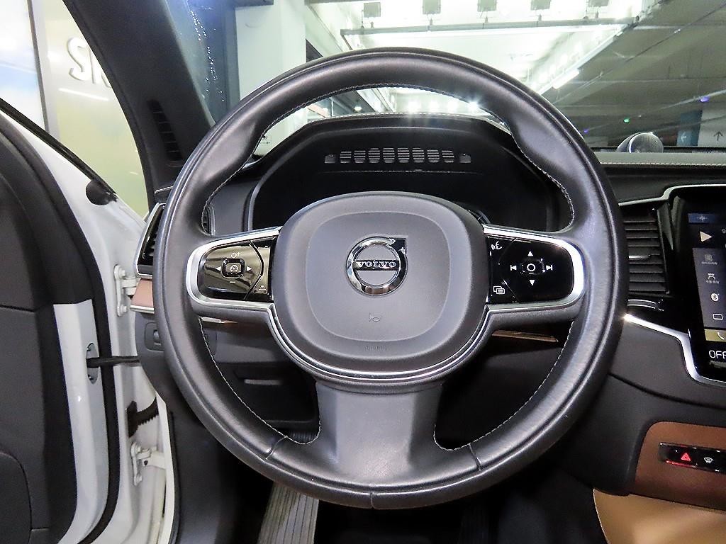 볼보 XC90 XC90 2세대 2.0 D5 AWD 인스크립션 이미지 8