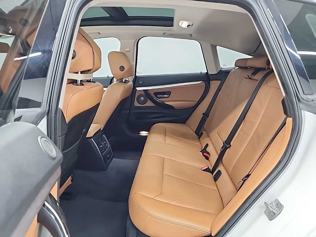 BMW 그란투리스모 3시리즈 GT (F34) GT 320D 럭셔리 이미지 12
