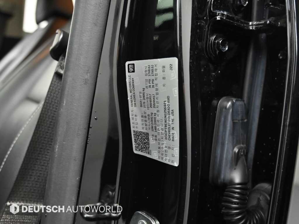 쉐보레 콜로라도 리얼 뉴 콜로라도 3.6 Z71-X 미드나잇 4WD 이미지 20