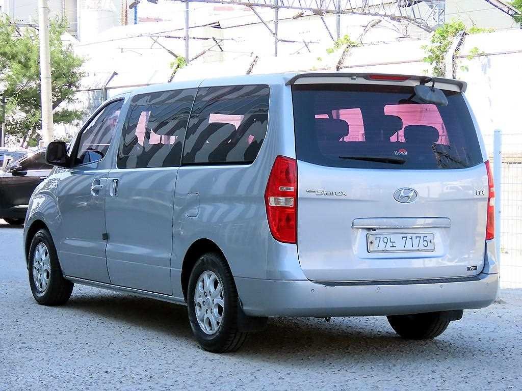 현대 스타렉스 그랜드 스타렉스 12인승 왜건 CVX 프리미엄 이미지 3