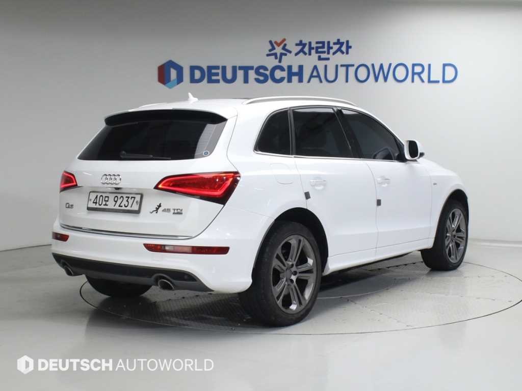 아우디 Q5 45 TDI 콰트로 이미지 2