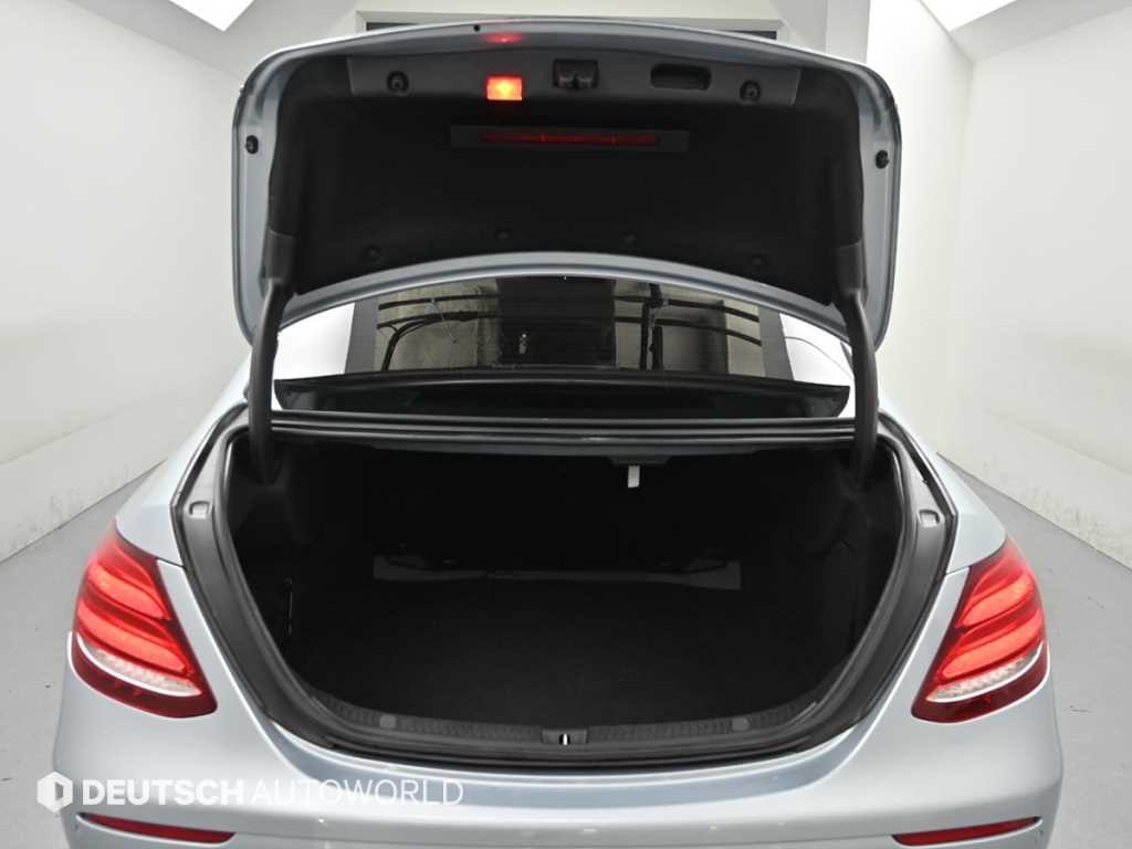 벤츠 E 클래스 E-클래스 W213 E200 아방가르드 이미지 19