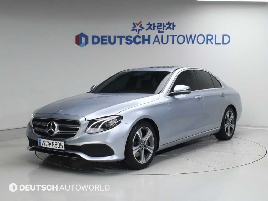 벤츠 E 클래스 E-클래스 W213 E200 아방가르드 이미지 2