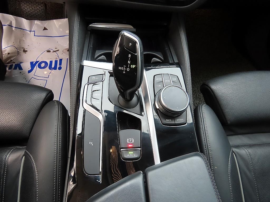 BMW 5시리즈 5시리즈 (G30) 530i xDrive 럭셔리 플러스 이미지 11