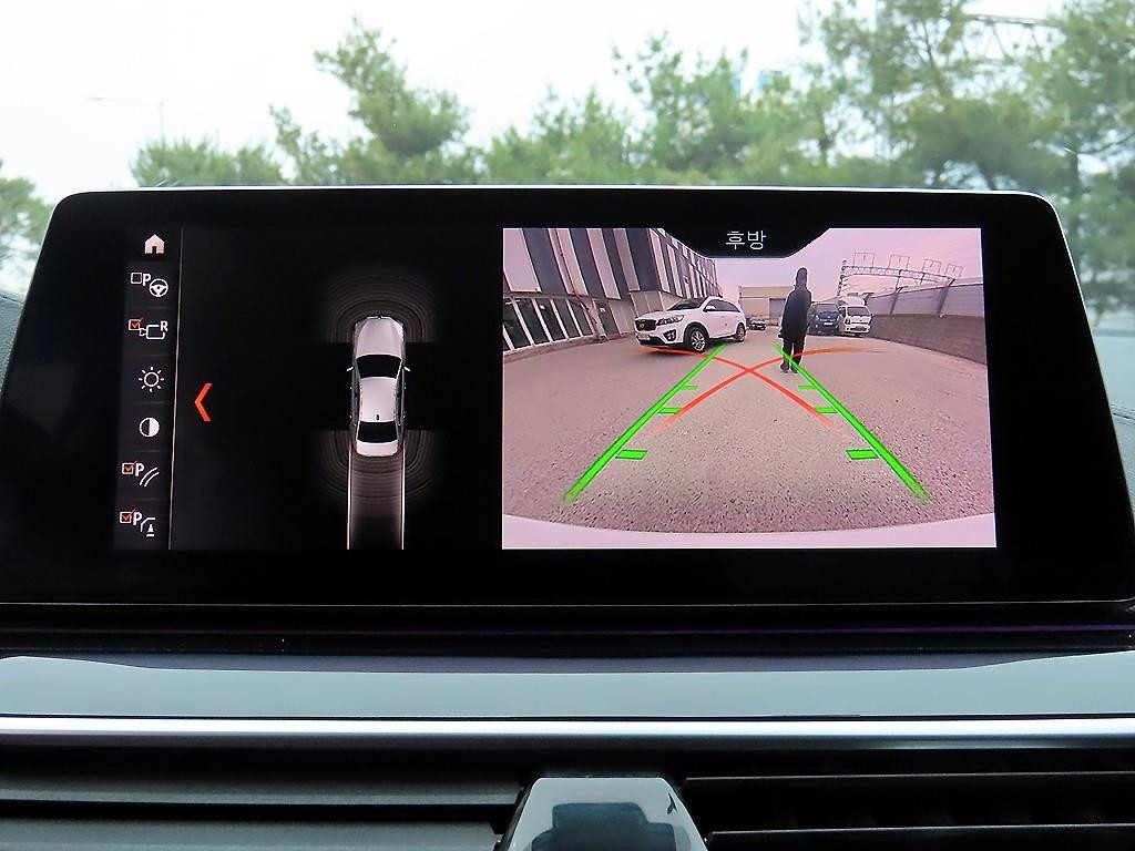 BMW 5시리즈 5시리즈 (G30) 530i xDrive 럭셔리 플러스 이미지 14