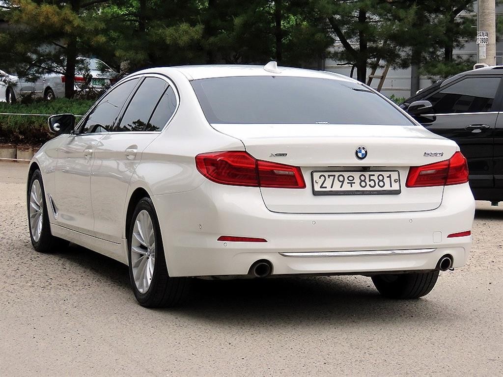 BMW 5시리즈 5시리즈 (G30) 530i xDrive 럭셔리 플러스 이미지 3