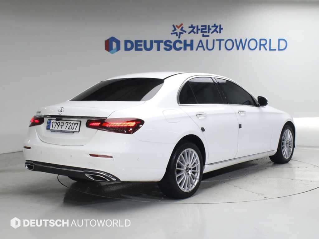 벤츠 E 클래스 E-클래스 W213 E250 아방가르드 이미지 2