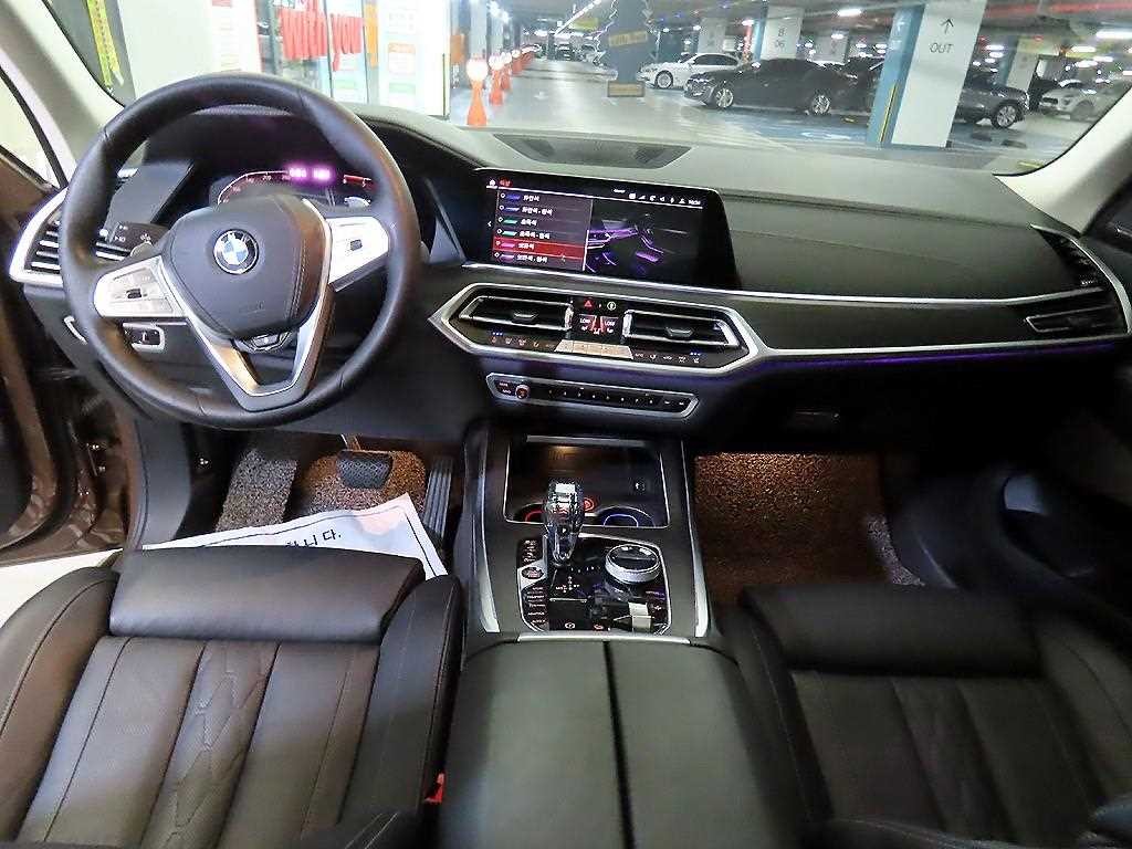 BMW X7 X7 (G07) xDrive 30d 디자인 퓨어 엑셀런스 6인승 이미지 10