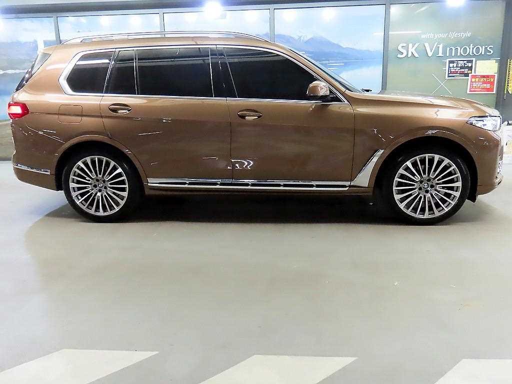 BMW X7 X7 (G07) xDrive 30d 디자인 퓨어 엑셀런스 6인승 이미지 3