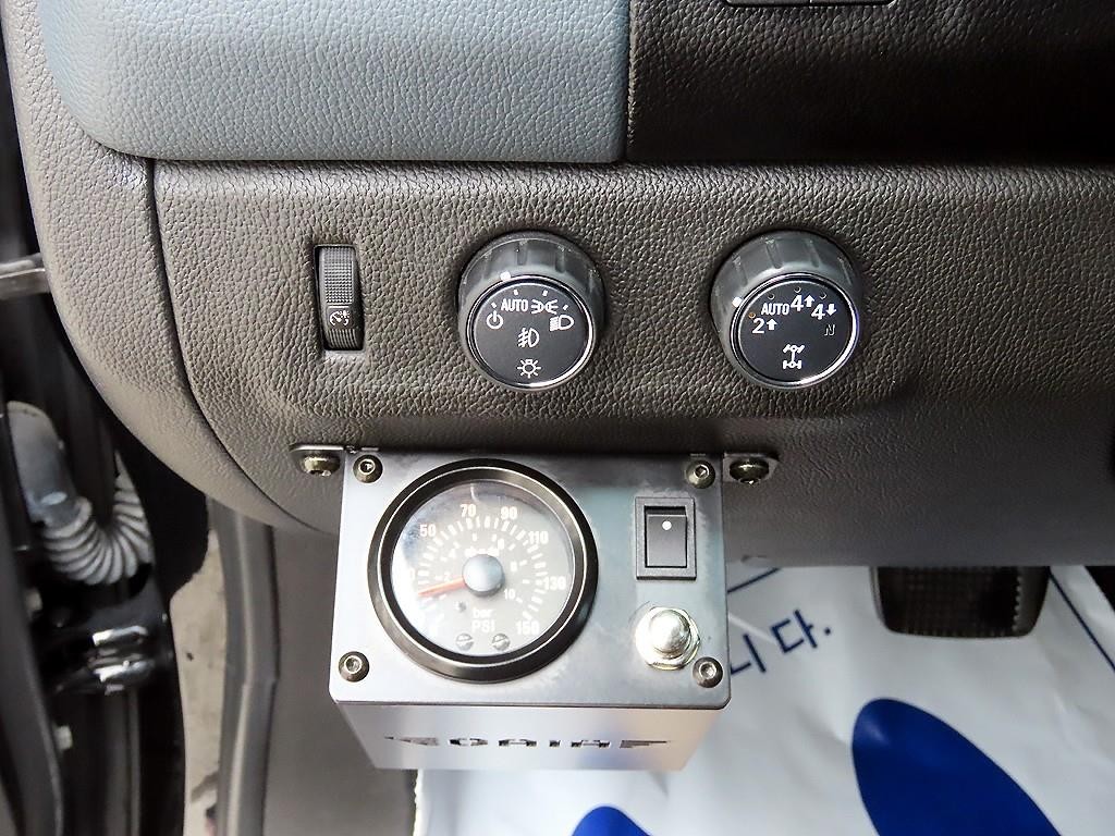 쉐보레 콜로라도 리얼 뉴 콜로라도 3.6 Z71-X 미드나잇 4WD 이미지 12