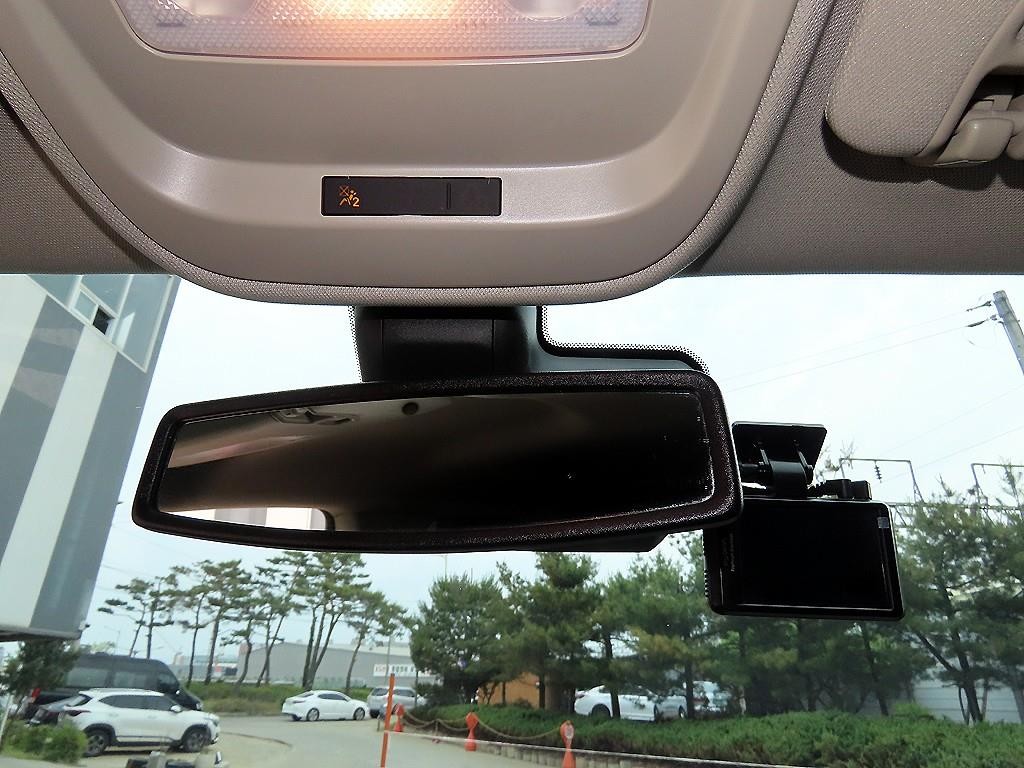 쉐보레 콜로라도 리얼 뉴 콜로라도 3.6 Z71-X 미드나잇 4WD 이미지 16