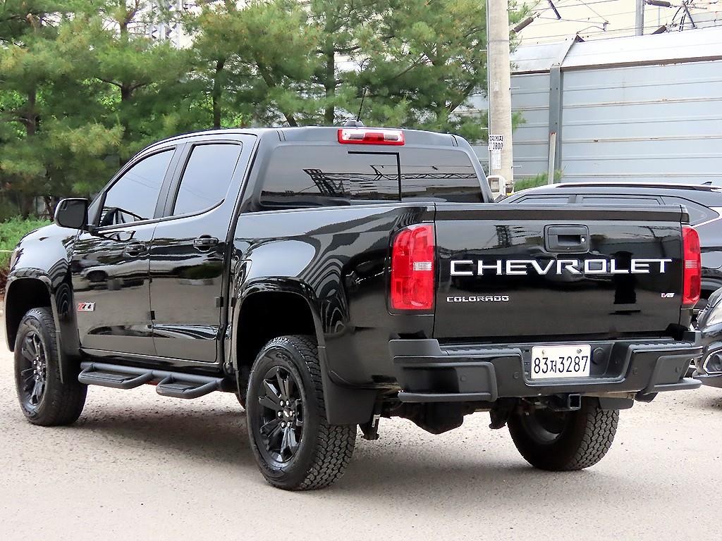 쉐보레 콜로라도 리얼 뉴 콜로라도 3.6 Z71-X 미드나잇 4WD 이미지 3
