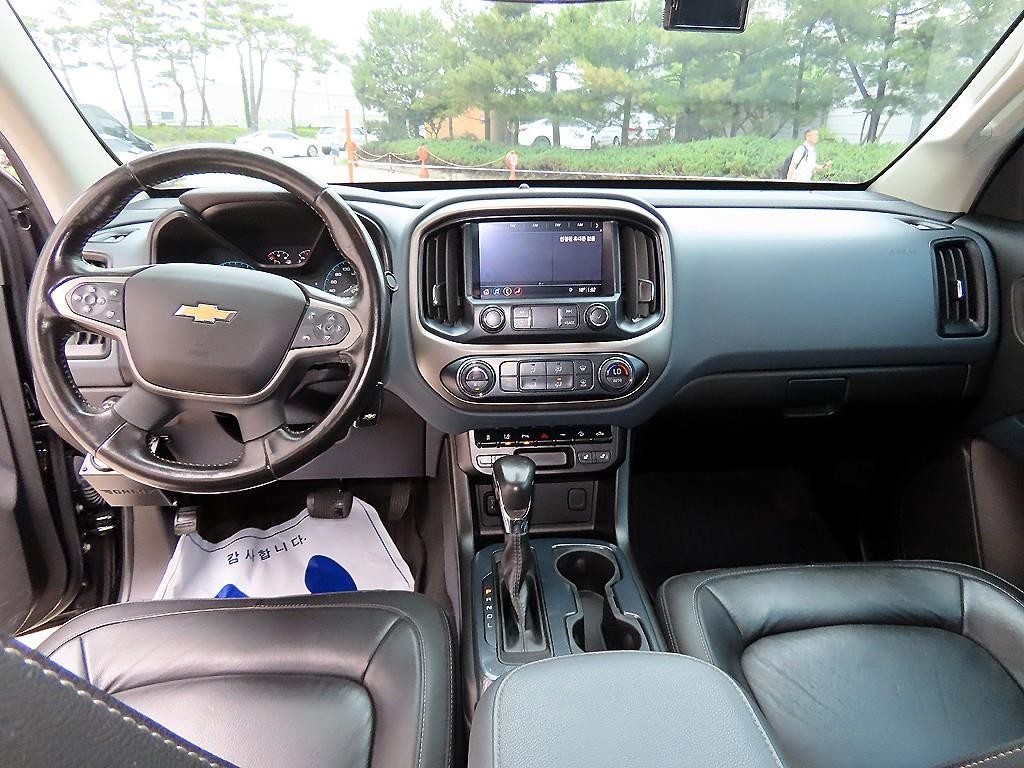 쉐보레 콜로라도 리얼 뉴 콜로라도 3.6 Z71-X 미드나잇 4WD 이미지 7