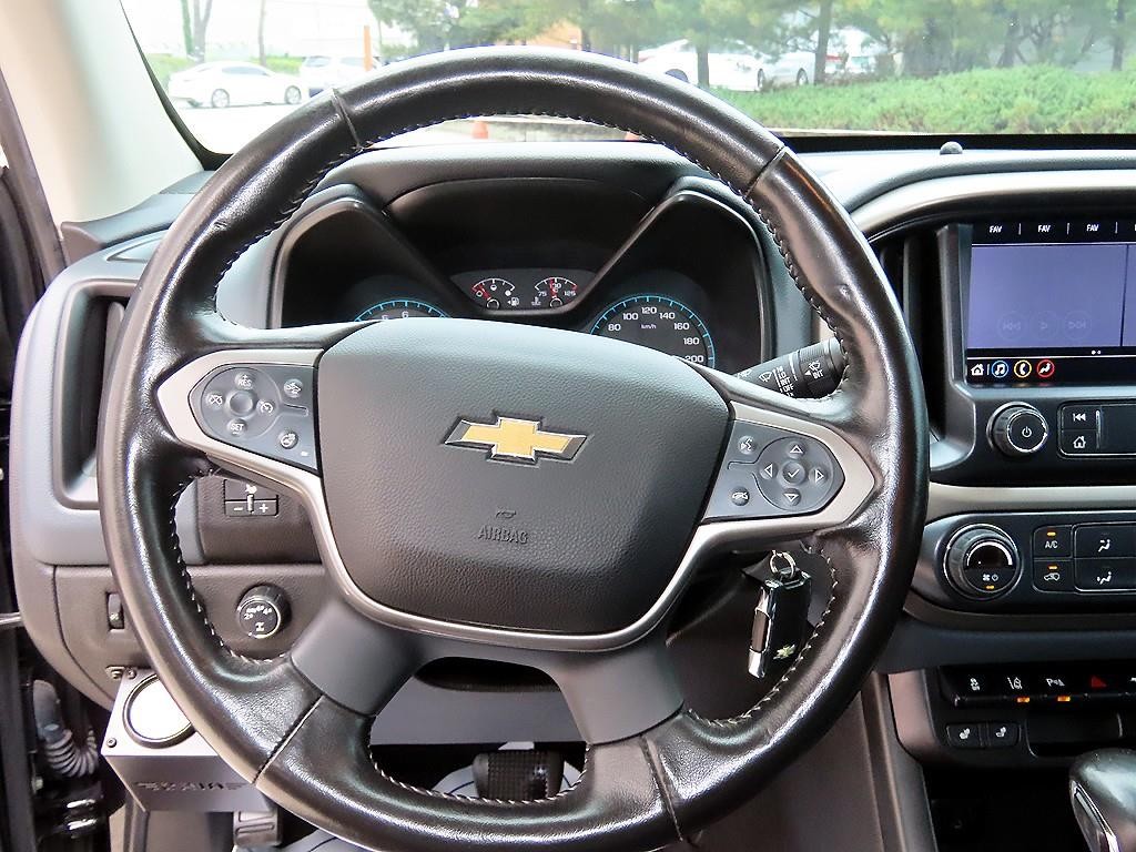 쉐보레 콜로라도 리얼 뉴 콜로라도 3.6 Z71-X 미드나잇 4WD 이미지 8