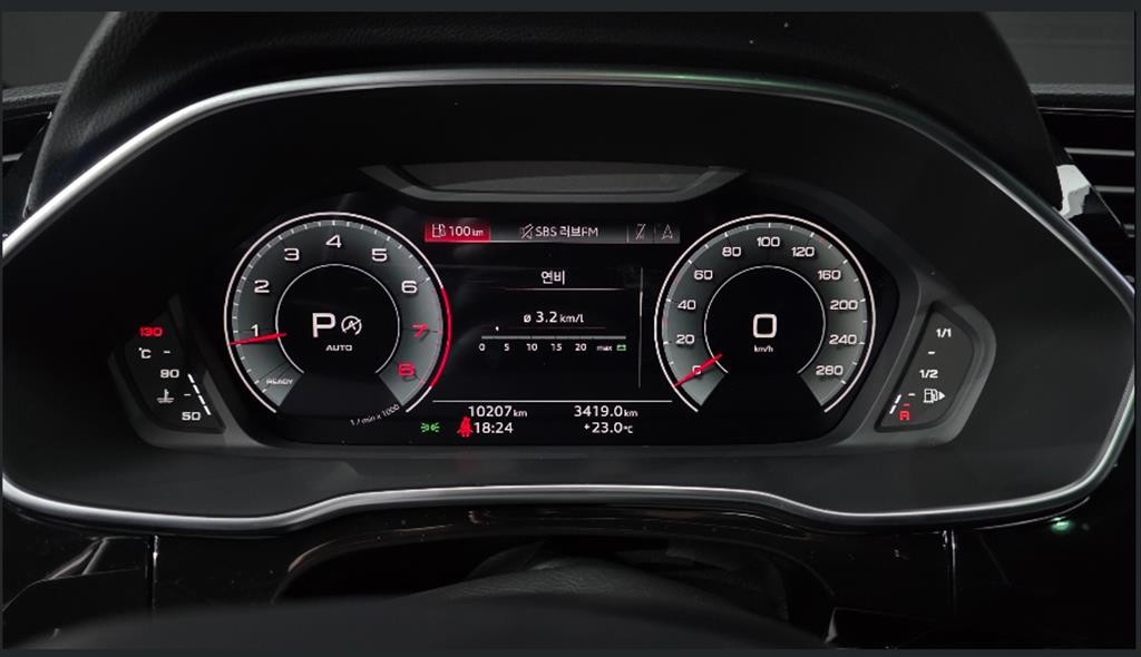 아우디 Q3 Q3 (F3) 40 TFSI 콰트로 이미지 8
