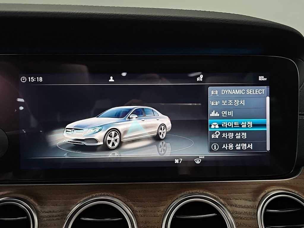 벤츠 E 클래스 E-클래스 W213 E300 4MATIC 아방가르드 이미지 14